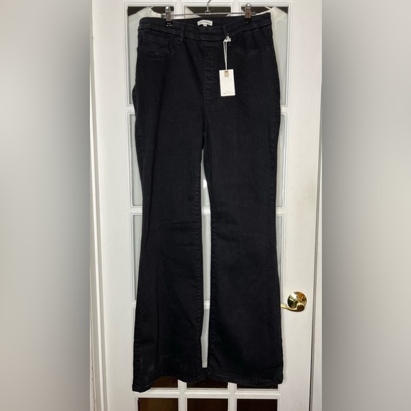 Good American Power Stretch Pull-On Flare Jeans - Picture 5 of 9